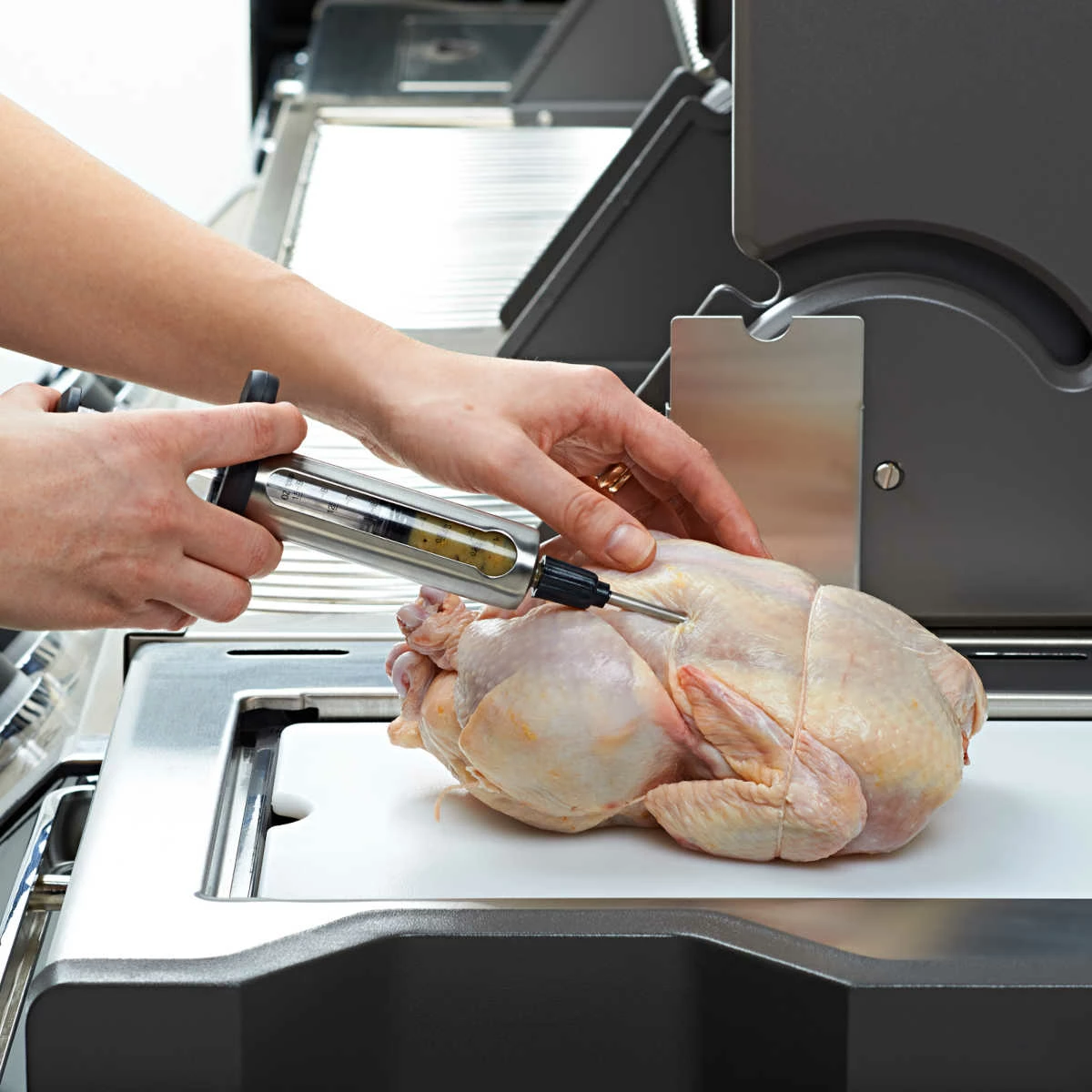 Napoleon Edelstahl-Marinaden Injektor Spritze Inkl. 2 Nadeln 2 Napoleon Edelstahl-Marinaden Injektor Spritze Inkl. 2 Nadeln – Bild 2